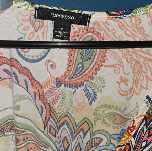 Beautiful Expresso dip hem dress with split flare sleeves and paisley pattern, M - Picture 4 of 9